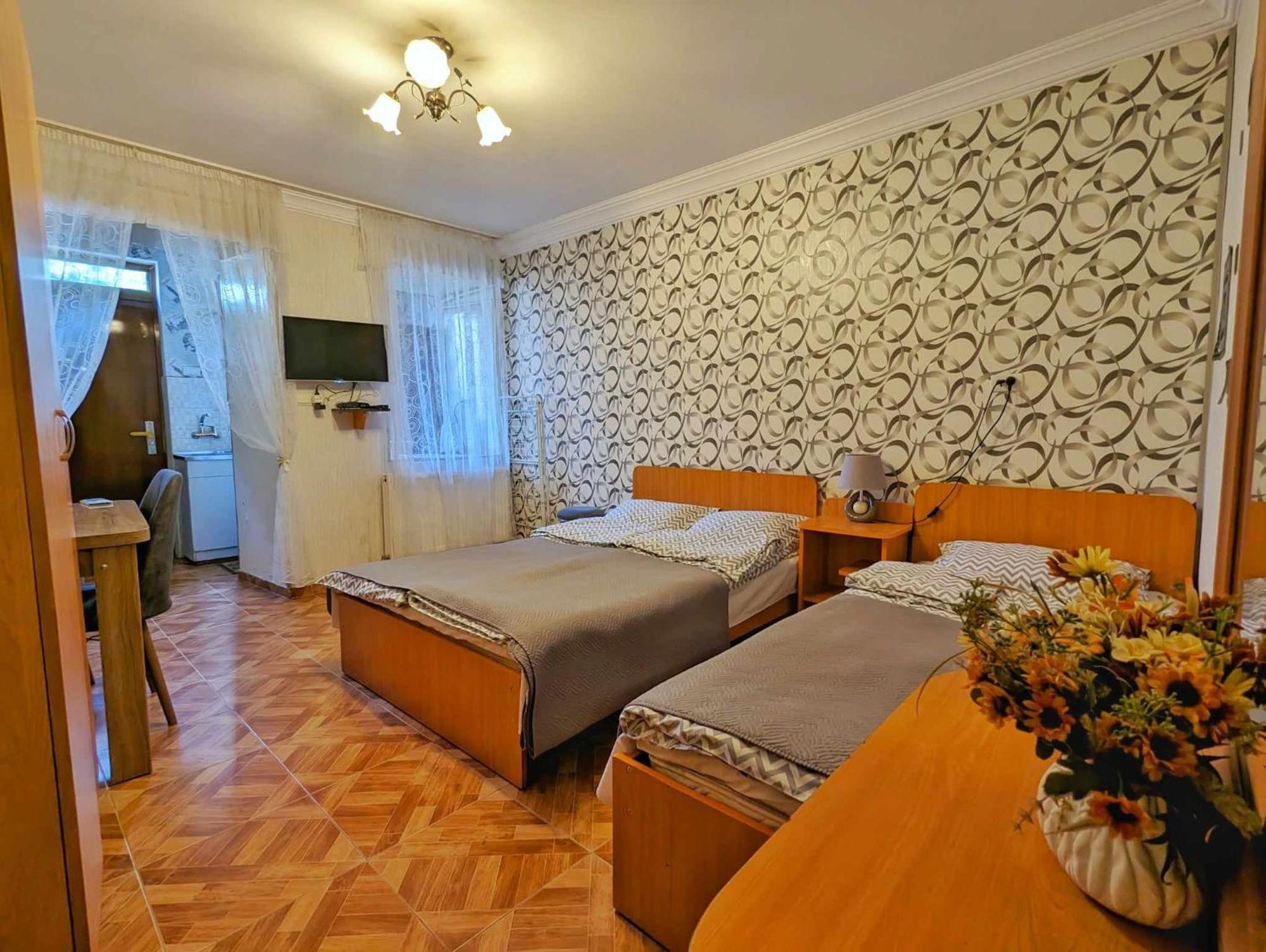 Paata'S Guesthouse Borjomi Exterior photo